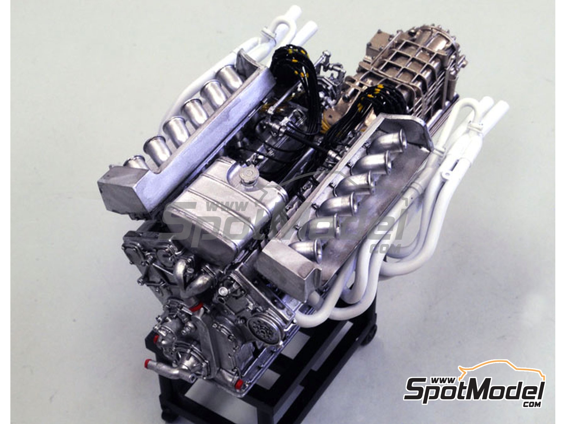 Model Factory Hiro Engine 1/12 scale Ferrari 330P4 (ref. MFHKE008